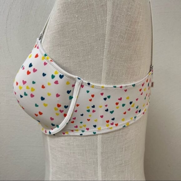 Victoria’s Secret PINK T-Shirt Demi Bra White with Multi-Colored Hearts Sz 36D - Picture 3 of 10